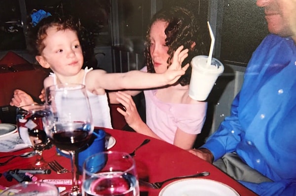 19. И зачем она только подбросила в воздух этот молочный коктейль?