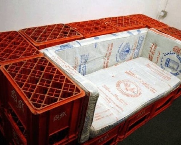 17. Artık yeni bir kanepeye o kadar para vermenize gerek kalmadı, bu da en az onlar kadar rahattır eminiz ki!