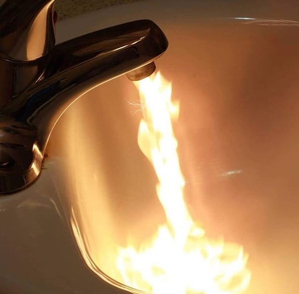 4. Что, чёрт возьми, присходит?