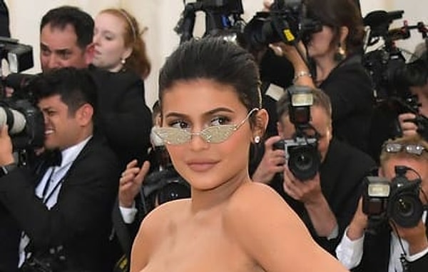 8. А это $153 264 384 в год... 🤑