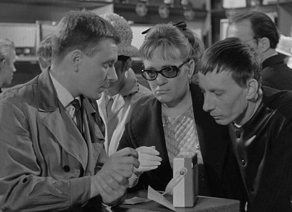 2. Из какого популярного фильма этот кадр?