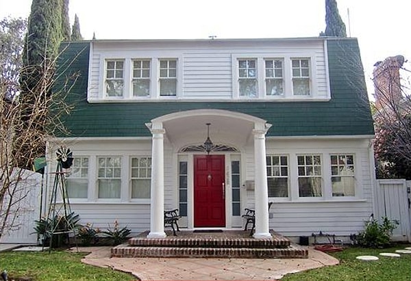 8. А что насчет этого дома?