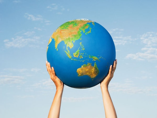 1. Начнем с элементарного. На Земле есть 6 материков