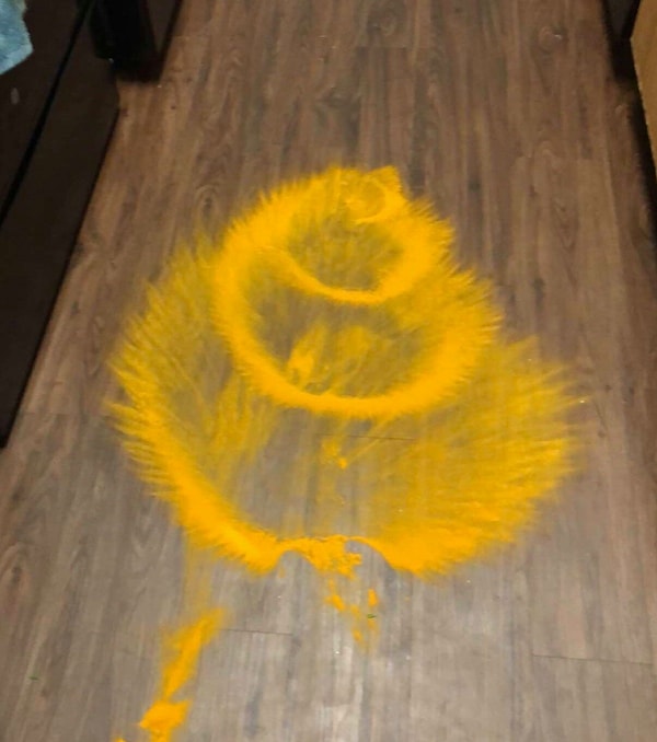 14. Когда упавшая тарелка специй образовала некий предмет современного искусства 😌