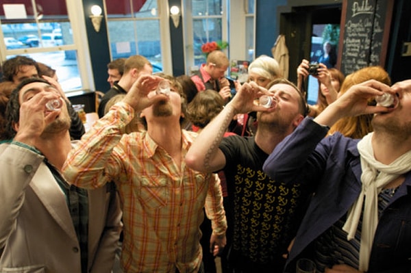 5. США отдана пятая строчка. Там алкоголь погубил 71 тыс. представителей сильной половины человечества и 19 тыс. слабой.