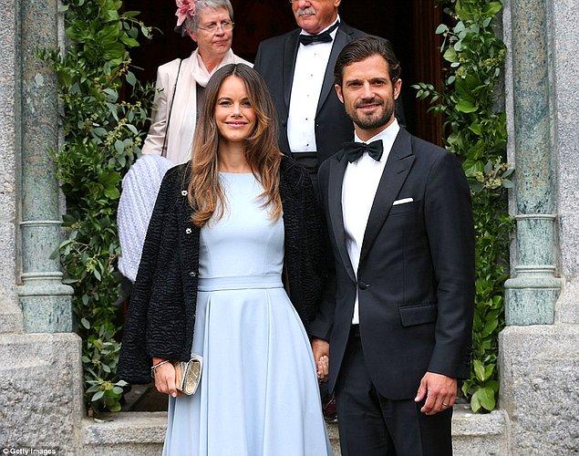 Düğünün konukları arasında İsveç kraliyetinden Prenses Sofia ve eşi Prens Carl Philip de vardı. Prenses Sofia bebek mavisi elbisesiyle görenleri büyüledi...