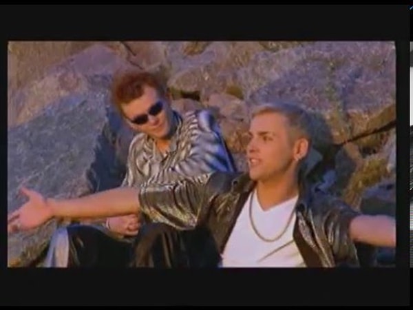 3. А это кадр из какого клипа?