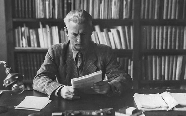 8. Александр Фадеев