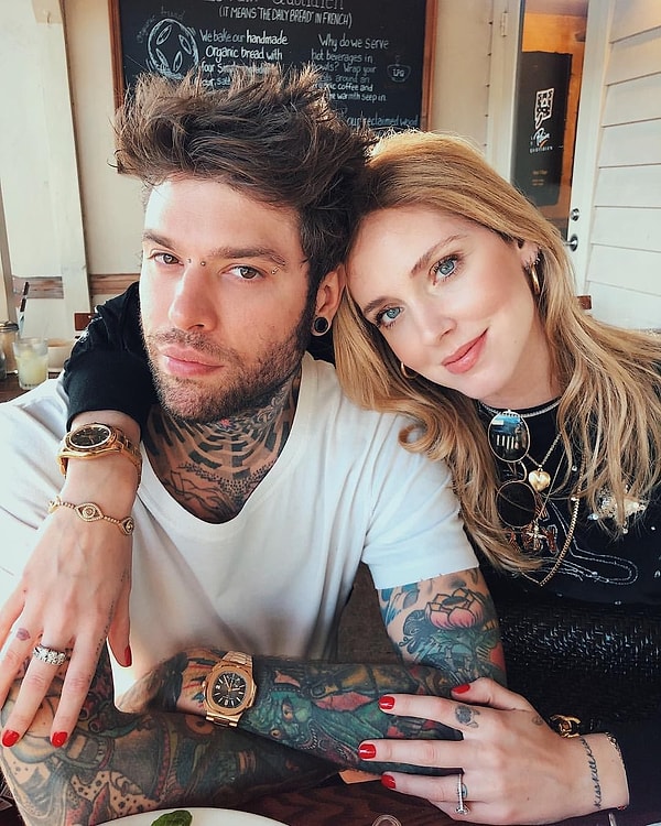 В прошлом году Кьяра получила предложение руки и сердца. И не где-нибудь, а прямо на сцене, ведь исходило оно от известного итальянского рэпера Федерико Лючии.