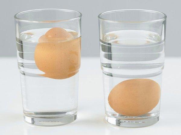 1. Bozuk yumurta suda yüzer.