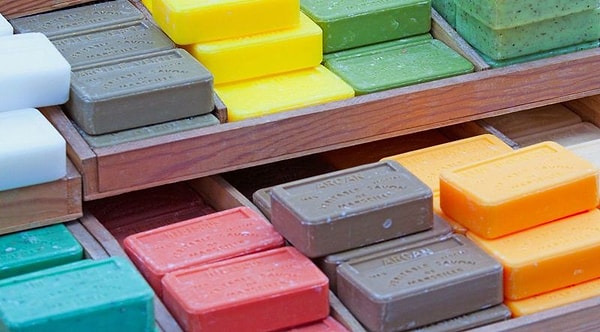 12. В среднем из одного человека можно сделать 7 кусков мыла.