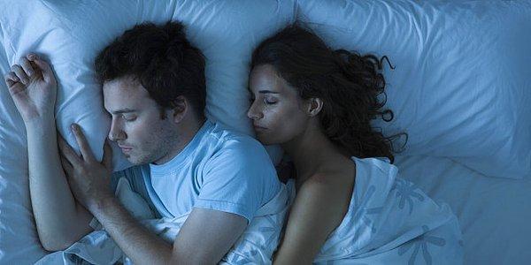 86. Kadınlar, erkeklerden 1 saat daha fazla uykuya ihtiyaç duyuyor.