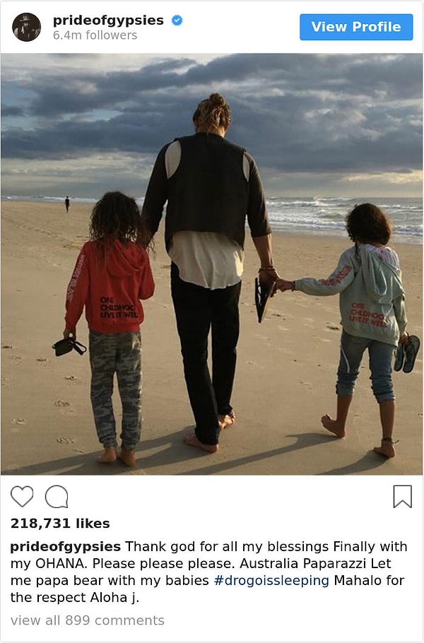 13. Нельзя не отметить, что он настоящий отец семейства