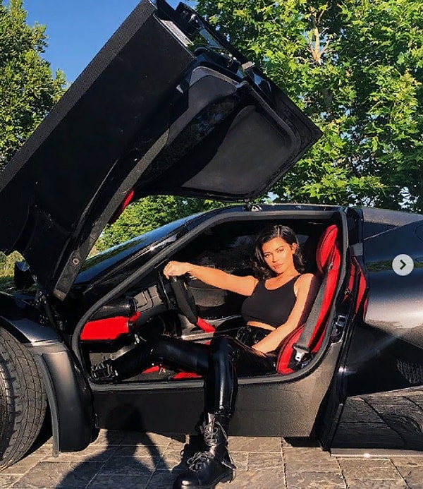 4. Которых у нее много.