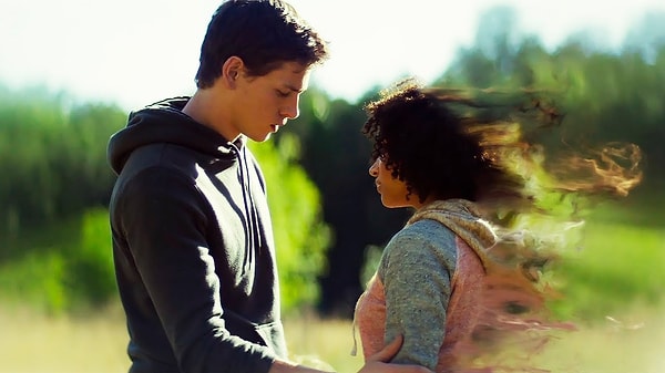 2. "Тёмные отражения"