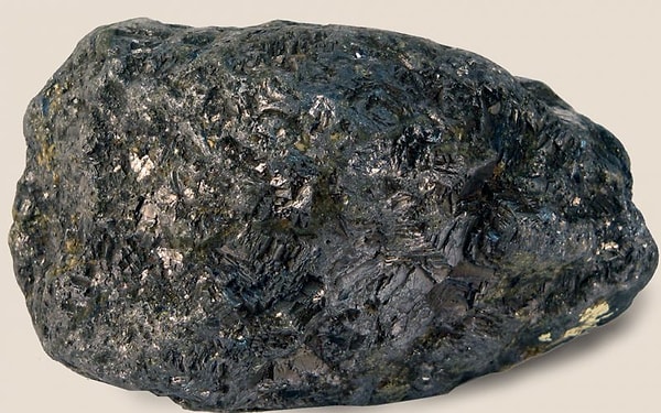 3. Как обозначен свинец в таблице Менделеева?