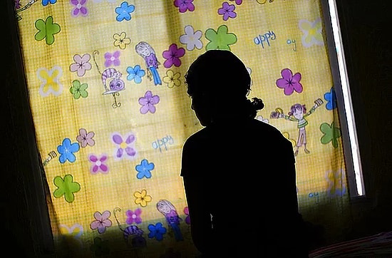 Anne ve Teyze de Aralarında: Zihinsel Engelli Gence İstismar Davasında 13 Kişiye Hapis Talebi