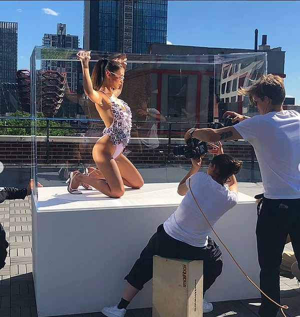 4. Принято считать, что впервые живым экспонатом стала актриса Тильда Суинтон в 2013 году