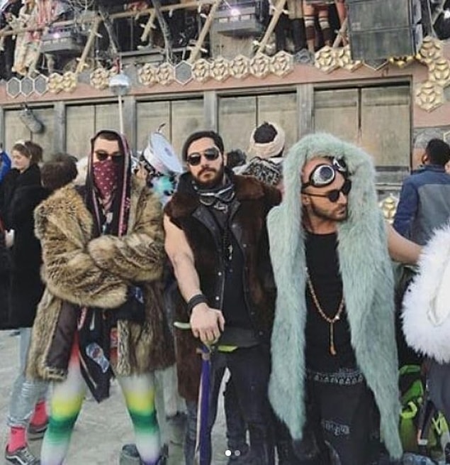 4. Yaklaşık 2-3 gün boyunca herhangi bir Instagram paylaşımı yapmayan Şeyma Subaşı'nın hayatından endişe duymaya başlamıştık. Meğer Burning Man'e gitmiş ve Internet çekmiyormuş. 😂