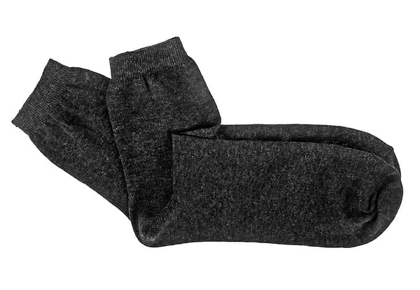 4. Попробуйте угадать, сколько времени понадобится добротным шерстяным носкам для того, чтобы полностью исчезнуть с лица Земли?