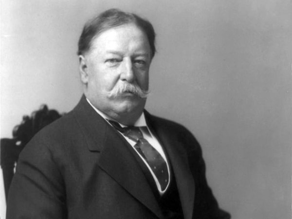 3. Назовите этого бывшего президента США: