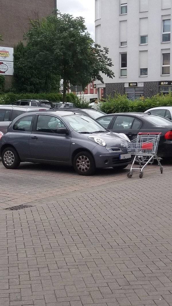 10. Оставить вот так тележку на парковке и спокойно уехать...