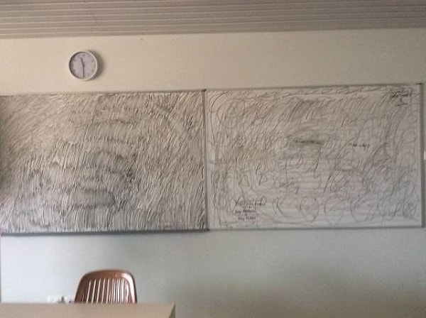 16. Тему сегодняшнего урока вы можете видеть на доске... Ну или нет.