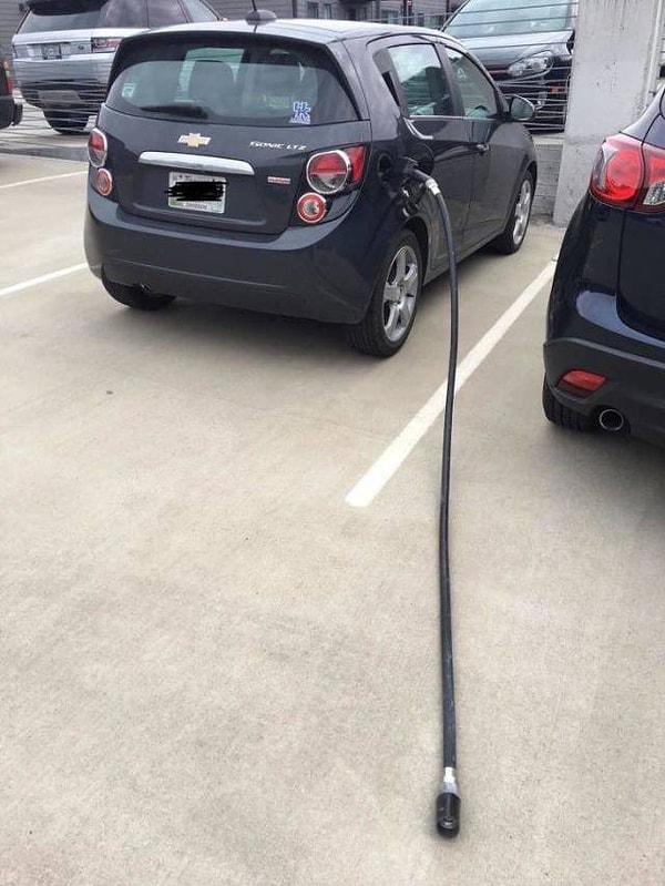 5. Припарковалась ведь еще и ушла... Вот сюрприз же будет