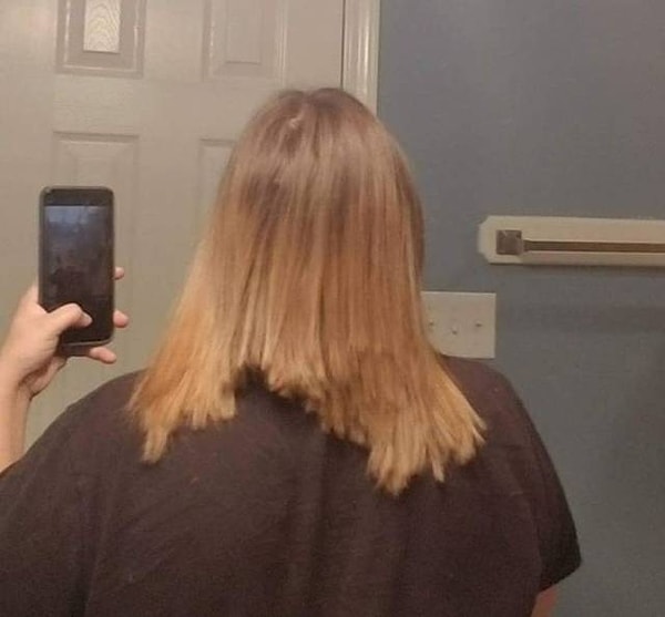 22. Сэкономила на парикмахере, ага