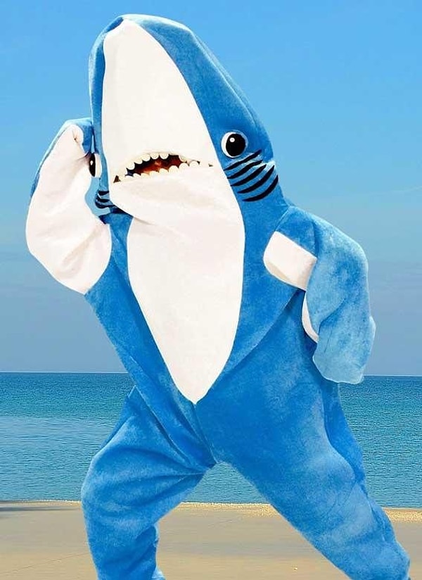 6. В июле 2018 года из океанариума Сан-Антонио, Техас, украли акулу. Грабители замаскировали ее под ребенка и спокойно вынесли на руках.