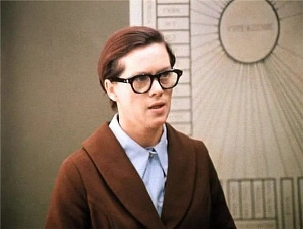 9. Персонажем какого фильма является Людмила Калугина?