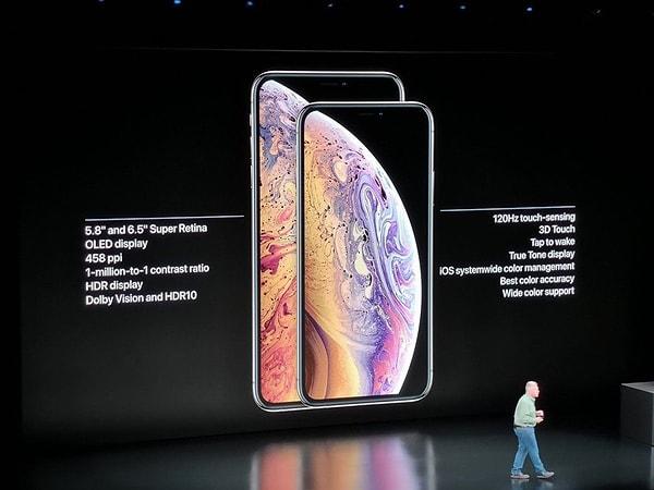 iPhone XS'in biraz daha büyüğü, XS Max 6.5 inç boyutta ve XS gibi Super Retina OLED kaliteye sahip olacak.