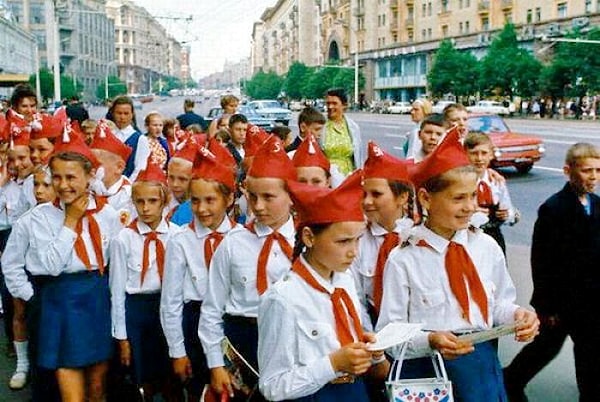 8. Но даже после этого Валя не смог сдержать себя и продолжал свои “проверки”. Естественно, Егорова поймали.