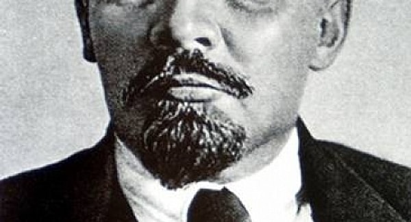 7. А где в 1915-м году можно было встретить этого человека?