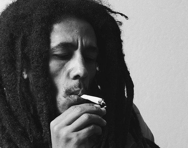 11. Bob Marley: "Para hayatını satın alamaz.”