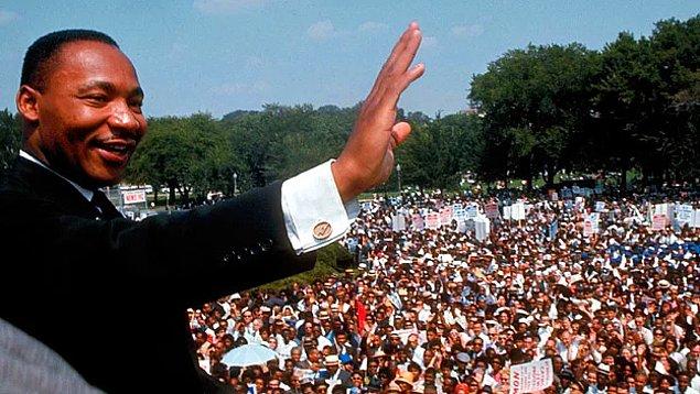 51. Martin Luther King: "Elimi tut, kıymetli Tanrım."