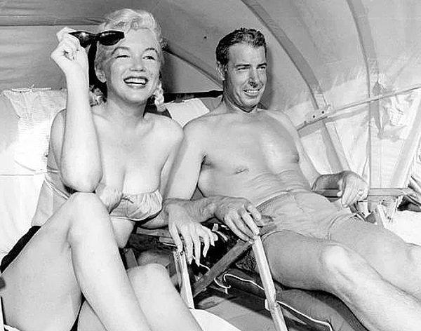 53. Joe DiMaggio: "Sonunda Marilyn'i görebileceğim."