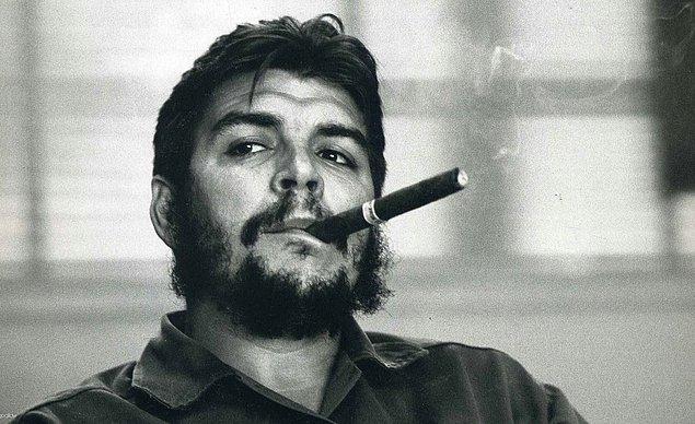 27. Ernesto Che Guevara: "Vur, korkak herif, sonuçta sadece bir adam öldüreceksin."