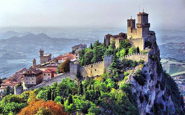 8. San Marino'da hangi dil konuşulmaktadır?