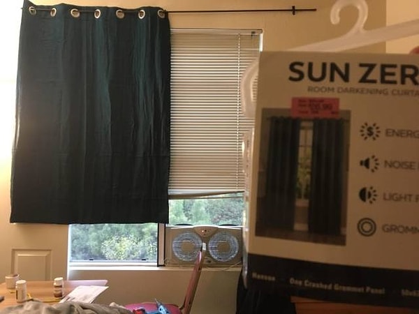 21. Похоже, это были шторы для кукольного домика