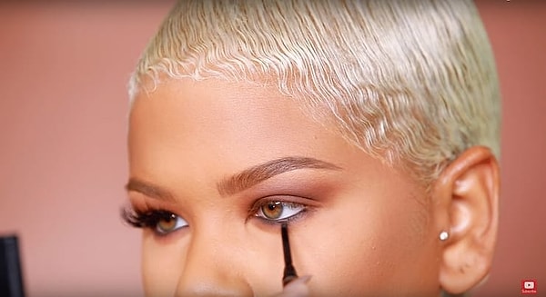 Миф 11: Смоки-айс подходят не для каждого разреза глаз