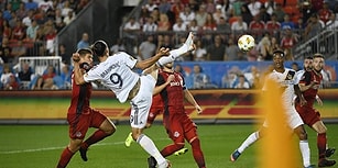 Zlatan Şov! Zlatan Ibrahimović Kariyerinin 500. Golünü Tarzına Yakışır Bir Şekilde Attı!