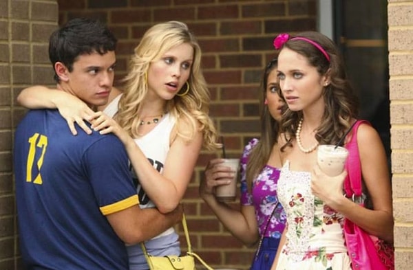 2. "Дрянные девчонки 2"