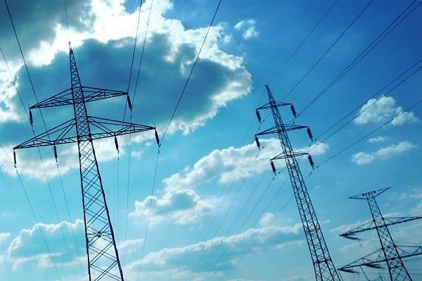 3. Электричество уже было доступно в крупных городах. Сколько платили за электроэнергию?