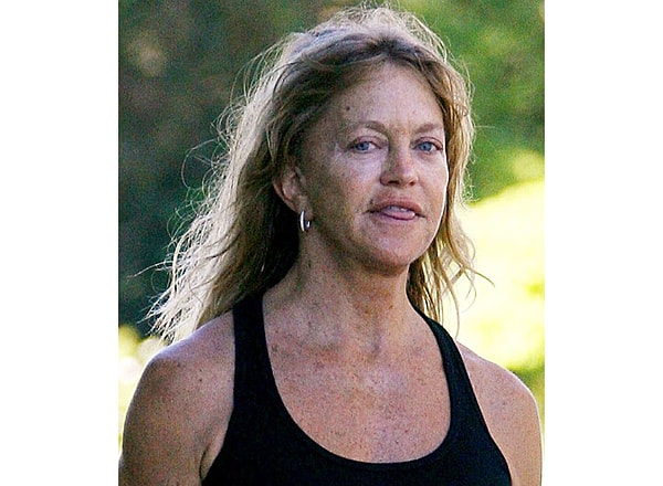 На сегодня Хоун уже далеко не так красива. Но ведь ей уже 72.