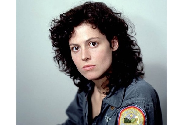 6. Сигурни Уивер