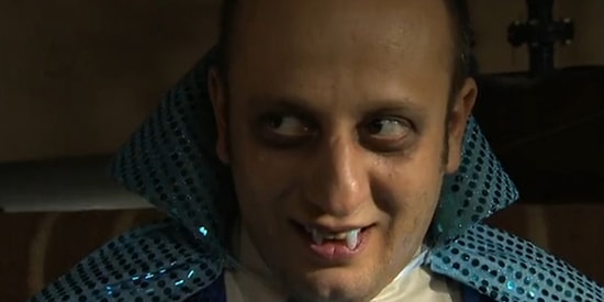 Vampir Olsan Kimin Kanını Emerdin?