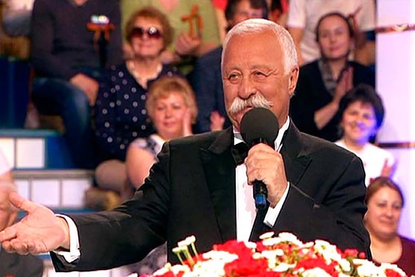 10. Наш тест был бы неполным без Леонида Якубовича. Какую передачу он ведет уже много лет?