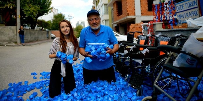 Size Helal Olsun! Plastik Kapak Toplayarak 129 Bedensel Engelliye Tekerlekli Sandalye Hediye Eden Dede ve Torun