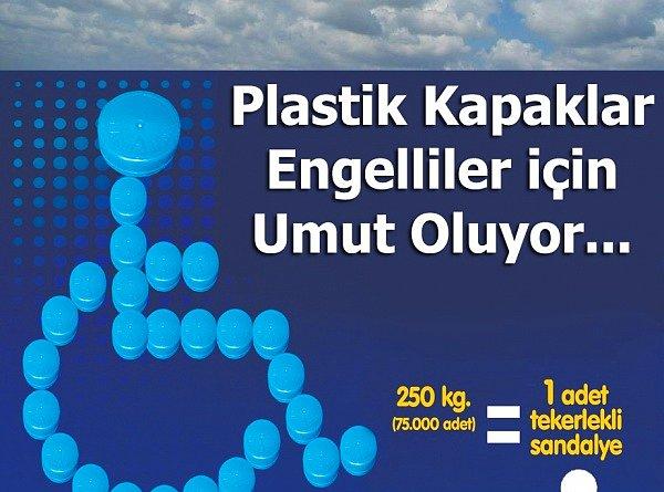 Plastik mavi kapakları toplama kampanyasıyla Türkiye genelinde binlerce insana ulaşılmış, ardından gelen başka organizasyonlarla yüzlerce bedensel engelliye tekerlekli sandalye sağlanmıştı.